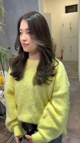 #レイヤーカット　#オリーブベージュ 