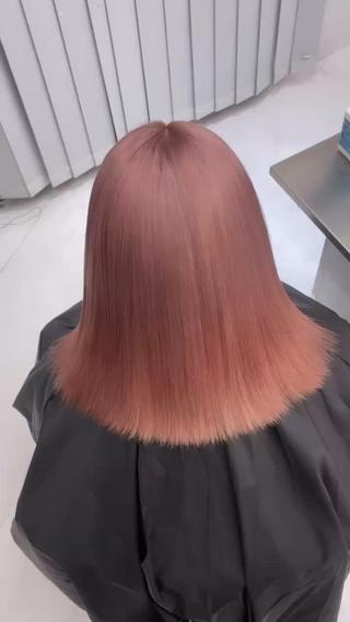 ミディアム カラー りゆ (ハイトーンカラー)のヘアスタイル