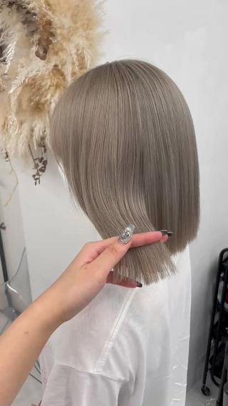 ショート カラー りゆ (ハイトーンカラー)のヘアスタイル