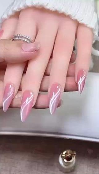 ロング T&D NailSalonのネイルデザイン
