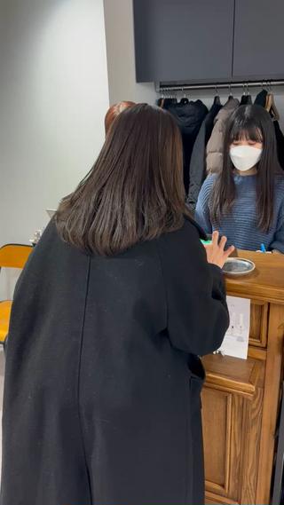 セミロング カラー パーマ ヘアアレンジ メンズ キッズ 骨格レイヤーカット 🌿美髪縮毛矯正のヘアスタイル
