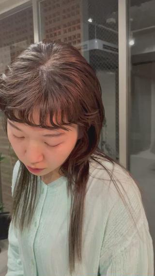 直毛でコテで巻いても取れやすい方にオススメです!
作り込みすぎずでも少しご個性のあるパーマ提供致します!