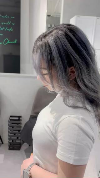 バレイヤージュ


ボブ　ボブヘア　ボブスタイル　ボブカット　きりっぱなしボブ　前下がりボブ　ミディアムボブ　似合わせカット　小顔カット　前髪　シースルーバング　デザインカラー　ハイトーンカラー　ダブルカラー　インナーカラー　美髪　モテ髪　艶髪　


メニュー内容

似合わせカット　ダブルカラー 