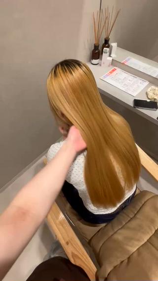 酸性ストレート
ブリーチ2回
優しい薬剤でサラサラに 