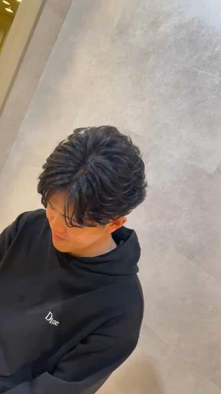 パーマ メンズ 郡山駅前メンズ特化 岩﨑大翼のヘアスタイル