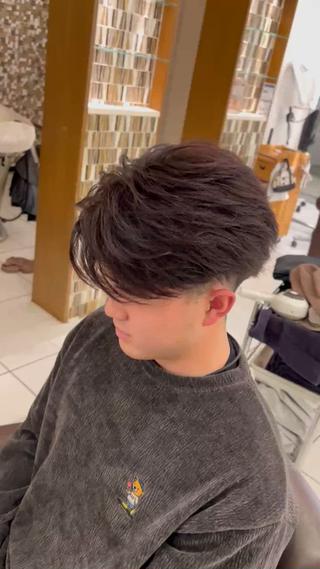 カラー メンズ 郡山駅前メンズ特化 岩﨑大翼のヘアスタイル