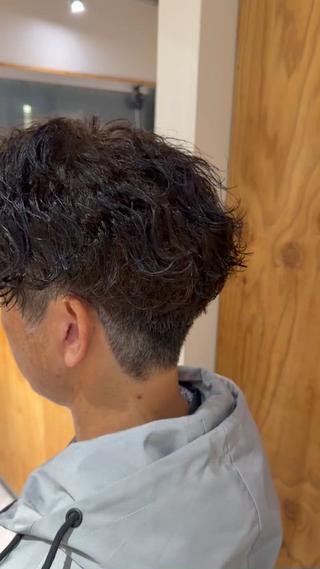 カラー パーマ メンズ パーマ特別価格🔥 宇宙のヘアスタイル