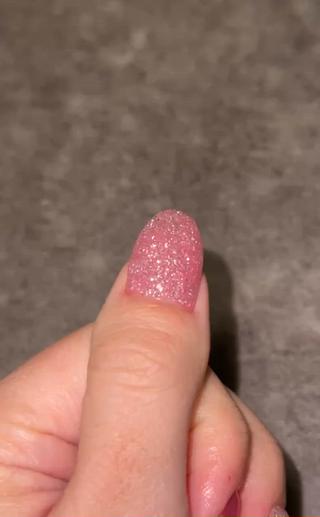 推しフォトにピッタリなネイル

キラキラなフラッシュネイルで推しも輝くこと間違いなしです！！

#フラッシュネイル#推し活ネイル 