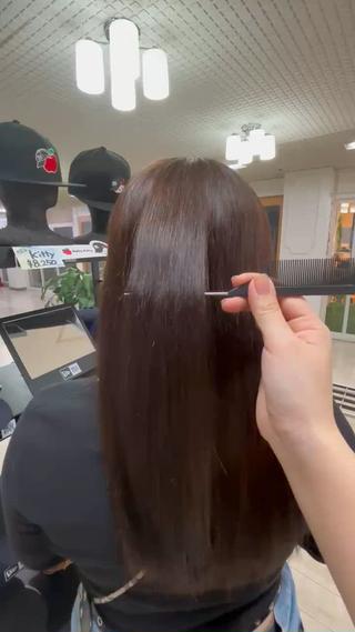 カラーで明るく
バイカルテトリートメント
サラサラな仕上がりに 