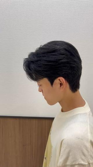 [メンズ限定]カット+ダウンパーマ
お客様の骨格を見極めてカットさせていただきます！
町田で韓国スタイルやりたい方お任せください！
本場韓国の薬剤と骨格矯正カットで必ず理想を叶えます！ 