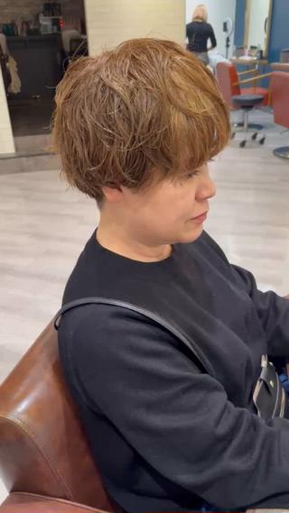 ニュアンスカール刈り上げマッシュショート

ブリーチ毛にも掛けられる最小限ダメージでオシャレを楽しめます

日々のスタイリングを楽にオシャレをしたい方是非お任せ下さい！！ 