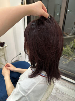 pink brown 

ベースの色によってはワンカラーでもここまでの色味を入れることができます
気になる方はお気軽にご連絡ください♩ 