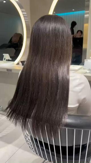保存してカウンセリングでお使いください❧

今流行りのトレンド・韓国風レイヤー

✯小顔効果がほしい
✯髪の毛に動きが欲しい
✯髪の毛が重たく見える
✯簡単なヘアセットがしたい

こんな方におすすめです

ワンカールでも可愛いが叶う・くびれヘアで大人っぽい雰囲気のある素敵でいちばん扱いやすい、可愛いレイヤーカットをご提案致します

現在、カット・カラー・縮毛矯正のモデルさんを募集しております

︎𝐚𝐢𝐫𝐚︎
 