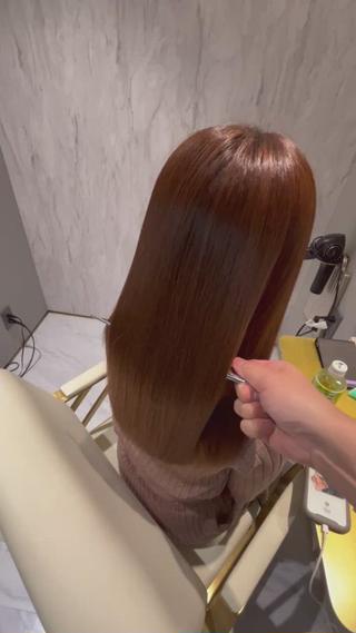 "髪質改善や縮毛矯正をしてみたいけれど…"


︎ストレート系の施術で失敗された事がある
︎毛先の不自然な感じが嫌だ
︎ダメージ毛で出来ないんじゃないか…
︎そのメニューで満足できるのか？


そんな不安を感じるお客様は
沢山いらっしゃると思います


『髪質と状態を見極め、適切な薬剤と段階を
踏む事が重要』です。


お客様のライフスタイルに沿って
扱いやすい素敵スタイルをご提案致します。


きっと理想の美髪になる事が出来ます

────────────────────────
#髪質改善 #縮毛 #美髪 #美髪縮毛 #トリートメント#艶髪 #ヘアエステ #頭浸浴 #頭浸浴スパ 
#頭浸浴ヘッドスパ  #髪質改善トリートメント
#髪質改善ヘアエステ #髪質改善ストレート
#縮毛矯正 #美髪矯正 #アルカリ矯正 #酸性矯正
#ウルトワ #ウルトワトリートメント #ULTOWA 