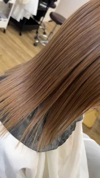 セミロング カラー パーマ radiant ラディアントのヘアスタイル