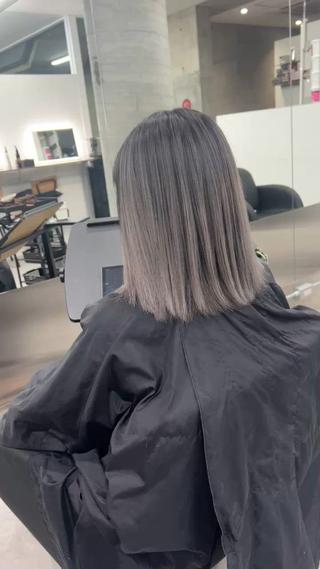 バレイヤージュ

バレイヤージュ　ハイトーン　ハイライト　ブリーチ　ケアブリーチ　ダブルカラー　トリプルカラー 