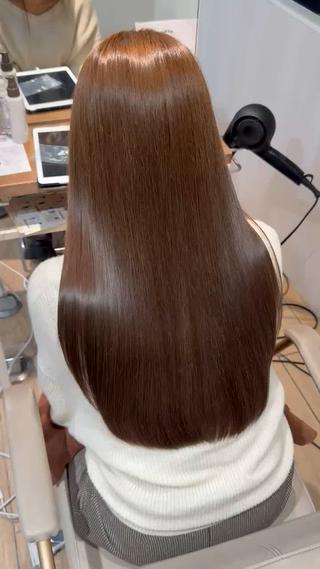 セミロング afloatkobe所属・美髪/髪質改善 川口凌弥のヘアスタイル