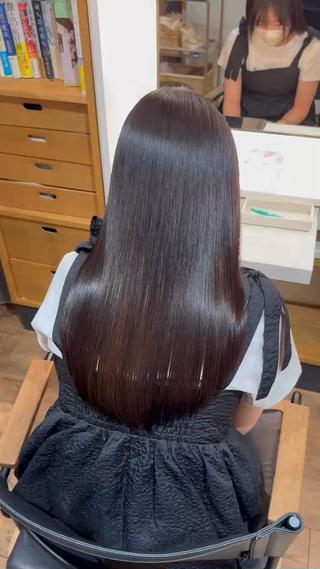 セミロング afloatkobe所属・美髪/髪質改善 川口凌弥のヘアスタイル