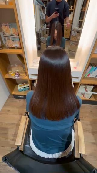 セミロング afloatkobe所属・美髪/髪質改善 川口凌弥のヘアスタイル