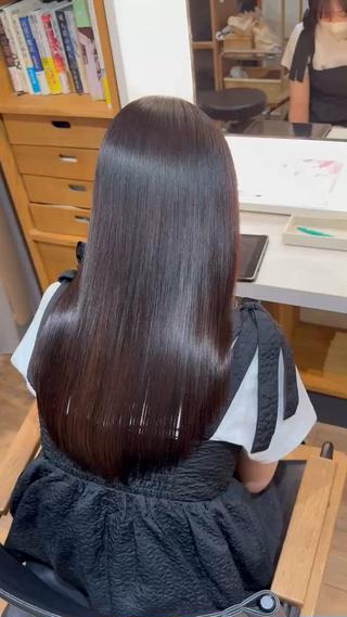 セミロング afloatkobe所属・美髪/髪質改善 川口凌弥のヘアスタイル