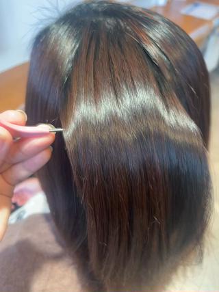 うねうね髪が
縮毛矯正Aujuaトリートメントで乾かすだけでとぅやとぅや