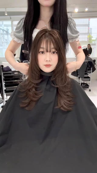 𝐋𝐚𝐲𝐞𝐫 𝐜𝐮𝐭 × 𝐦𝐢𝐥𝐤𝐲 𝐛𝐞𝐢𝐠𝐞
ワンカールで盛れるザクザクレイヤー
45mm or 38mmのコテで叶います
私の作る#韓国レイヤー はお客様が巻きやすいように一人一人
こだわってカットしてます♡♡
絶対に可愛くプロデュースさせて頂くので是非お任せ下さい