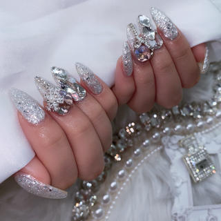 ネイル momo .のネイルデザイン