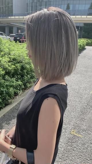 ミディアム カラー ブリーチ＆カラーが 得意☀️望月宣雄☀️のヘアスタイル