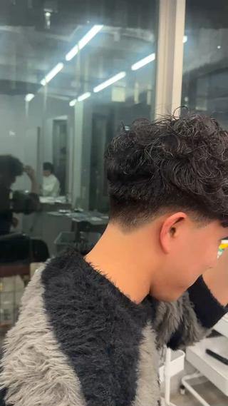 ミディアム パーマ メンズ 博多メンズヘア特化 ベップハルキのヘアスタイル