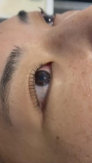 奥二重、一重瞼の方もパッチリ！
 