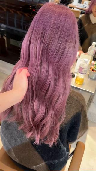 ロングのハイトーンペールピンク