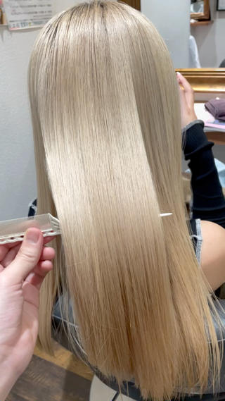 ブリーチしてもツヤツヤですよ〜 