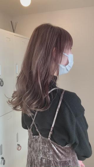 グレーピンク