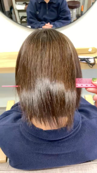 ショートでもシャキッとしない柔らかさで縮毛矯正できます！ 