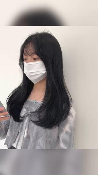 動画バージョン

コテが上手く使えなくても
アイロンがあればスタイリングできるのもポイント 