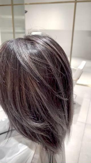 根元が伸びても目立たないバレイヤージュ
