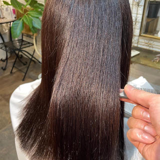 高難易度縮毛矯正です
どんなくせ毛もサラサラに 