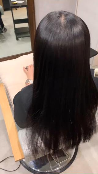 髪質改善ストレート
乾かしただけの仕上がりです♪ 