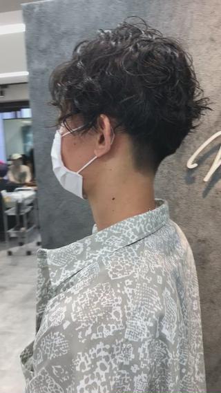 センターパートスパイラル