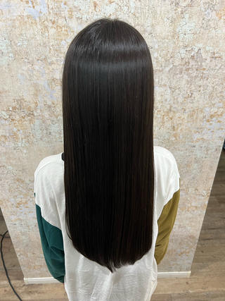 縮毛矯正
一人一人に合わせて薬剤選定させて頂きます 