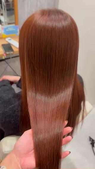 髪質改善トリートメントでサラツヤに 