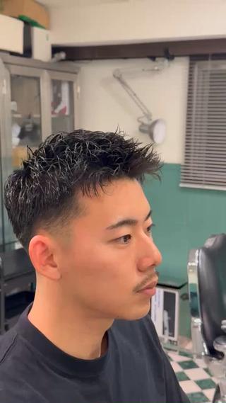 ピンパーマスパイキーショート

刈り上げは薄めにして今っぽく！ 