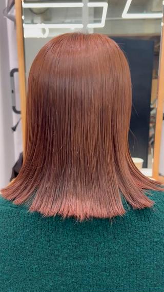 ミディアム 岡島 実里のヘアスタイル