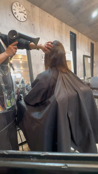 ドライヤーで乾かしただけで、天使の輪がかかる仕上がりを作り出します。 