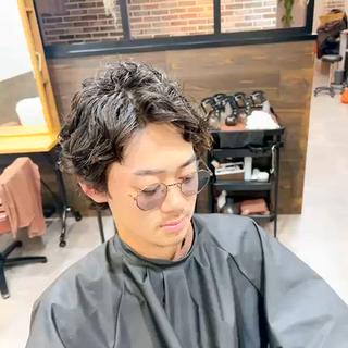 ショート パーマ メンズ 大濵 幸太のヘアスタイル