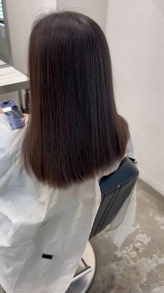 ミルボン４step トリートメント！
アイロンなしでこのまとまりです！

超音波アイロンをすることで、さらに浸透力がアップし
艶とまとまりをくれます 