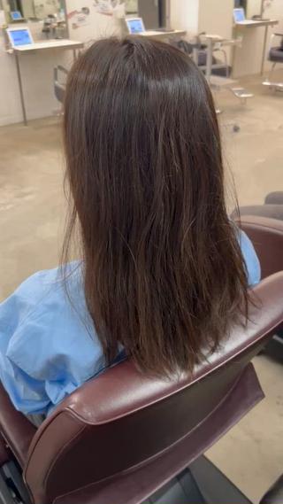 before

ミルボン４step トリートメント！
アイロンなしでこのまとまりです！

超音波アイロンをすることで、さらに浸透力がアップし
艶とまとまりをくれます 