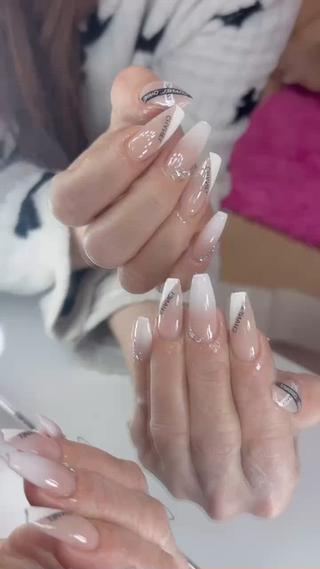 ネイル Nailsalon Lariaのネイルデザイン