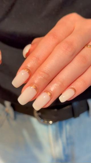 #nail#naildesign#美フォルム#美フォルムにこだわる施術#美フォルムネイル#オフィスネイル#大人ネイル#綺麗めネイル#ワンカラーネイル#立川nail#inknail#フレンチネイル#magnet nail#フラッシュマグネイル#ニュアンスネイル#シアーネイル#ちぐはぐネイル#クリアデザイン#マグネット#うるつやマグ#enoi#mikemag#mybee 