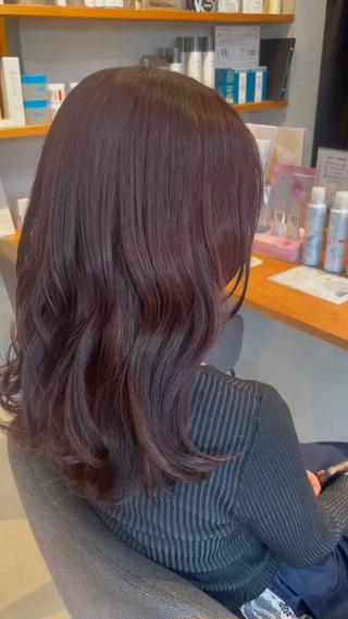 ロング momoka 女性限定のヘアスタイル